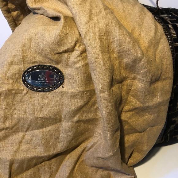 Fendi duffle - Picture 3 of 8